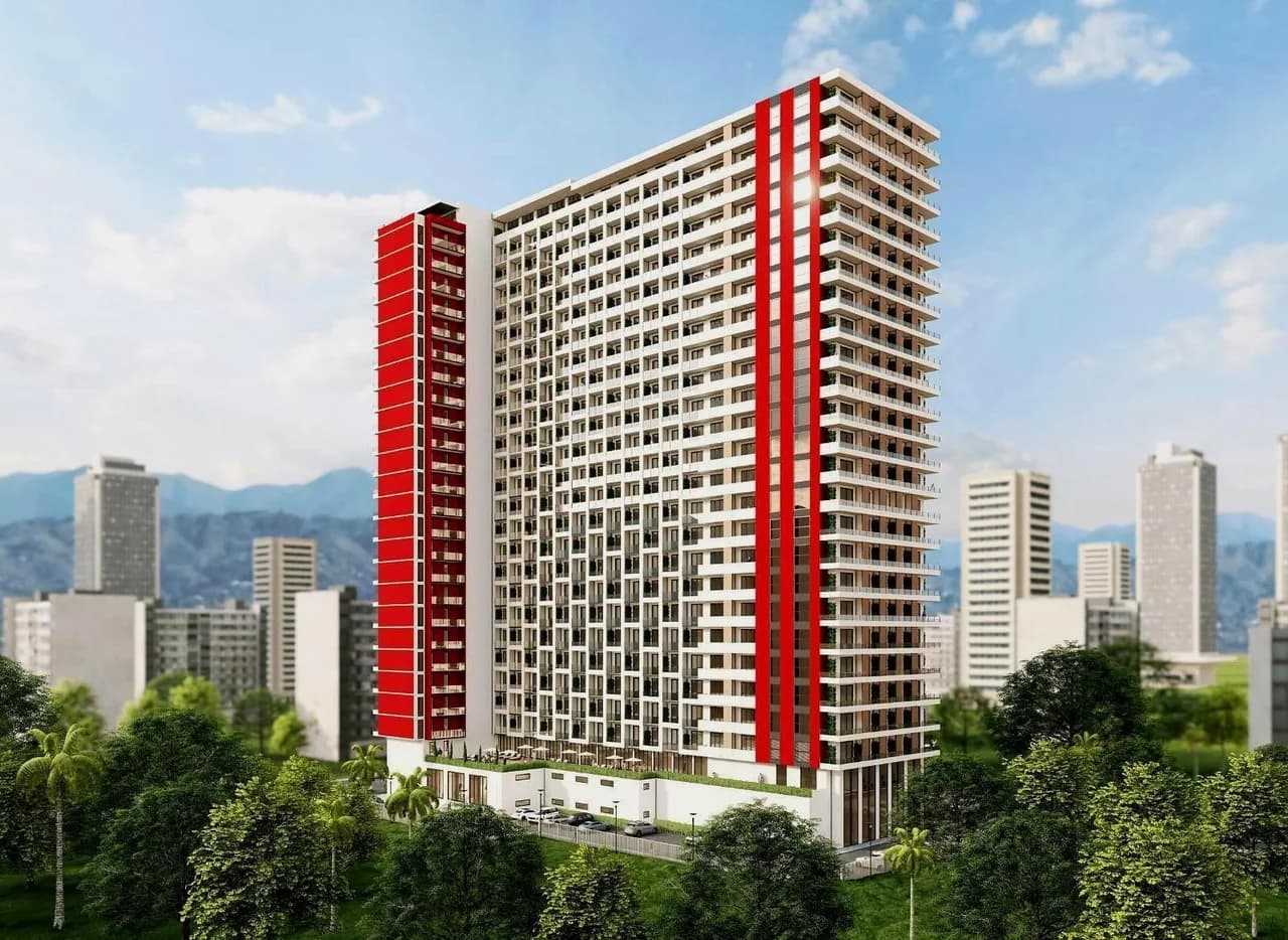 Red - Photo 1